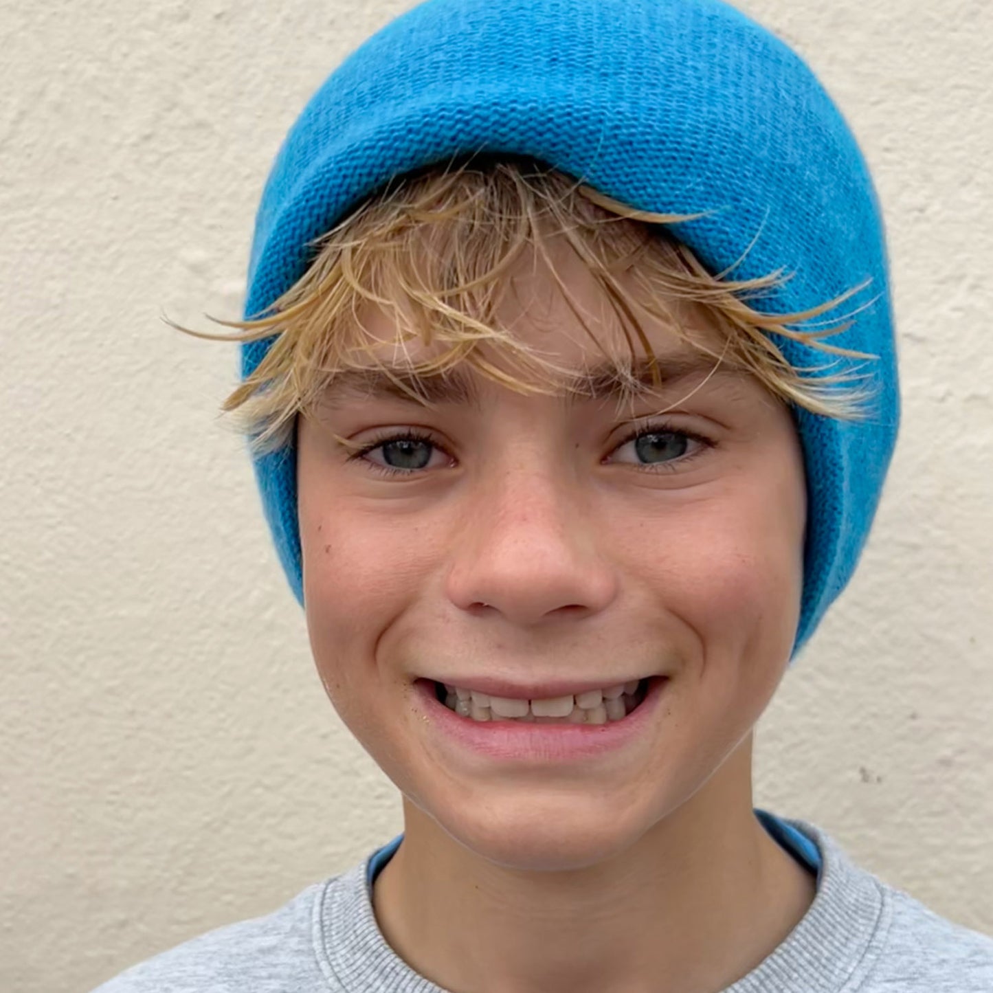 Cashmere Beanie Hat - Cyan Blue